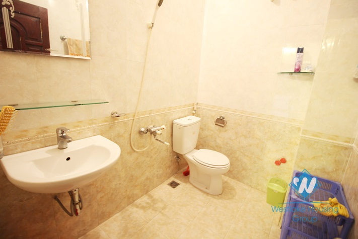 A large and affordable apartment for rent in Truc Bach, Ba Dinh, Ha Noi